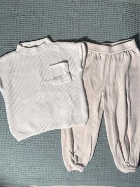 Grayson Mini Toddler Girls'
Sweater Set - Beige 3Т: Midweight Knit Cotton